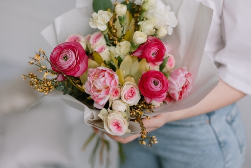 Bouquet,for,the,bride,in,female,hands.,flowers,for,the